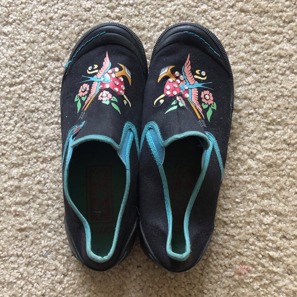 ROCKET DOG SLIDE ON TENNIS SHOE SOLD